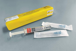 image of naloxone injecting kit
